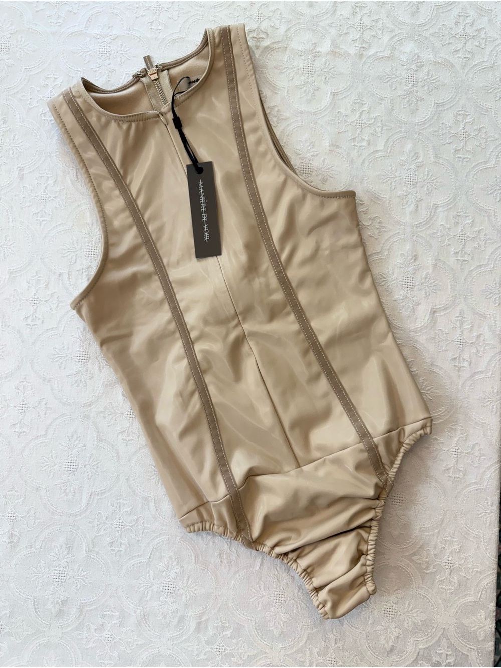 Manière De Voir Nude Vegan Leather Bodysuit Size 10 NWT Faux Leather - Picture 10 of 10